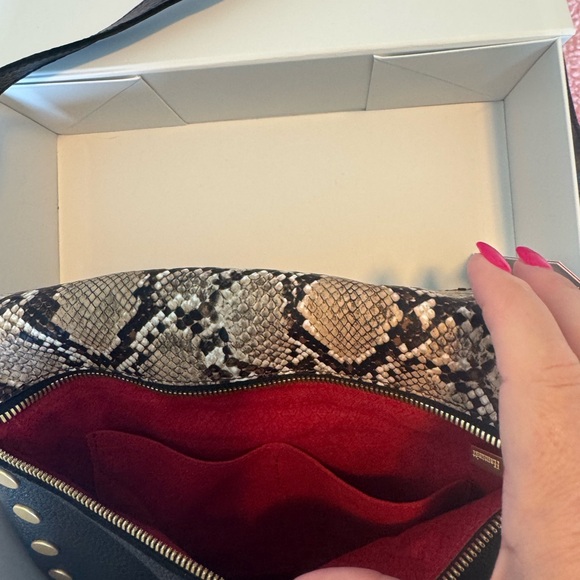 Hammitt *Dillon Med - Domion Snake - Picture 10 of 12